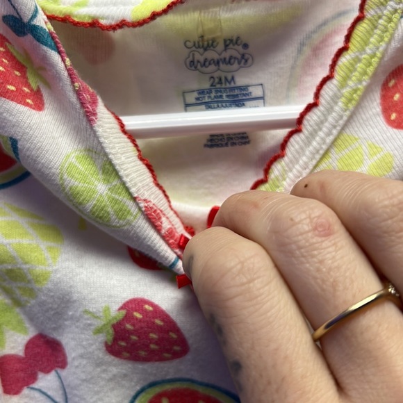 Cutie pie dreamers size 24 months pajama set excellent condition - Picture 4 of 4